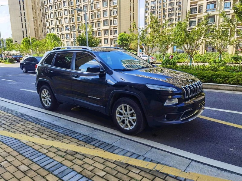 苏州16年Jeep自由光2