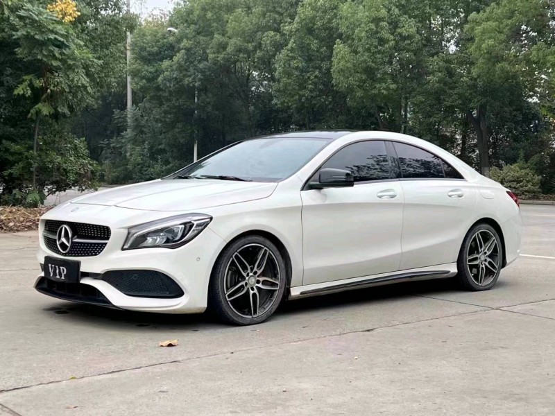 北京17年奔驰CLA3