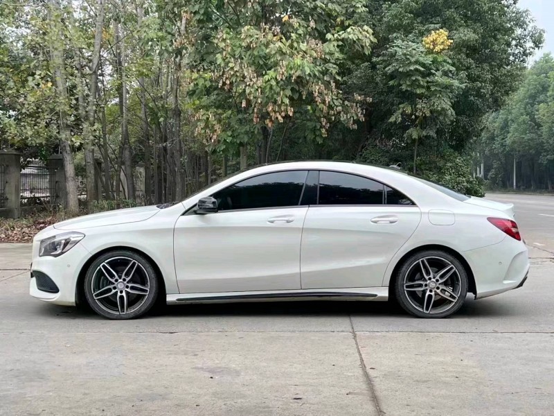 北京17年奔驰CLA4