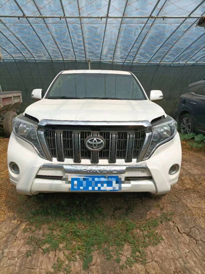 济南14年丰田普拉多1