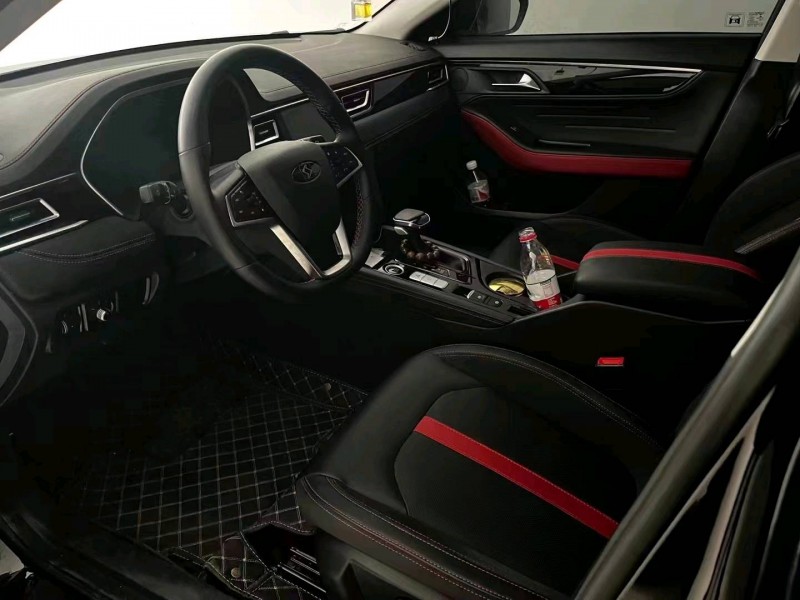 成都22年江淮思皓3