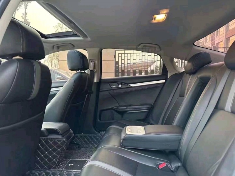 淄博19年本田思域6