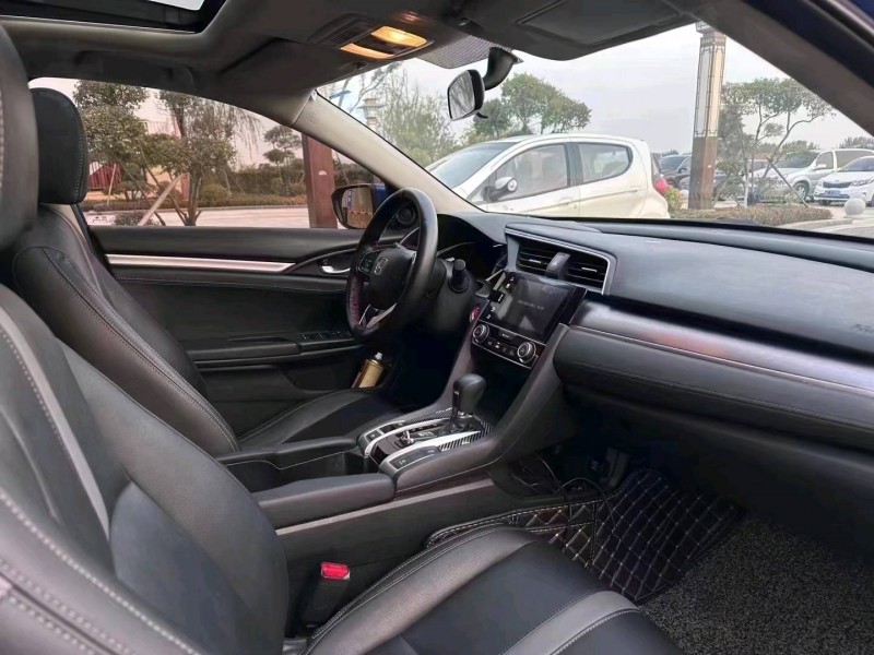 淄博19年本田思域8