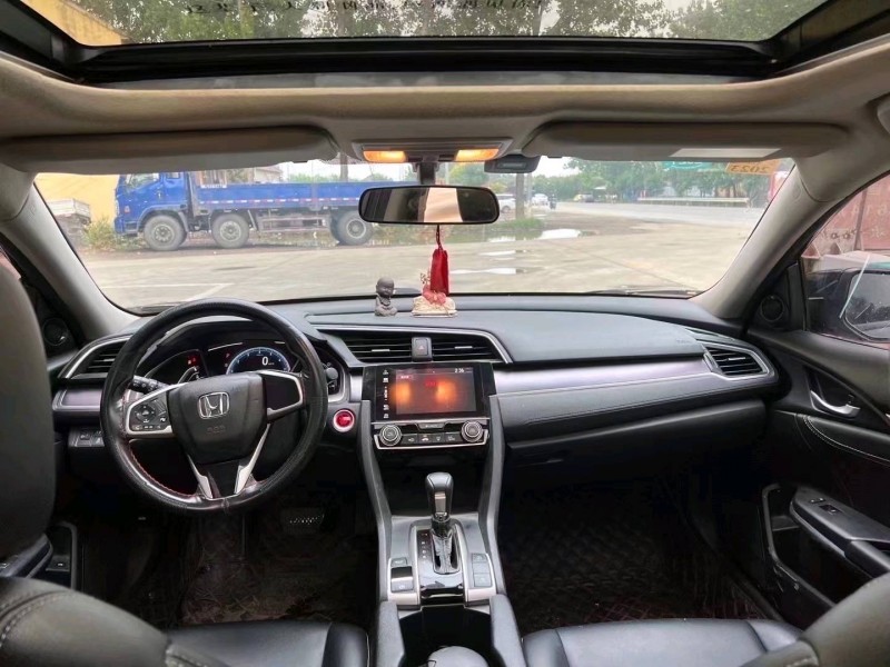 北京19年本田思域5