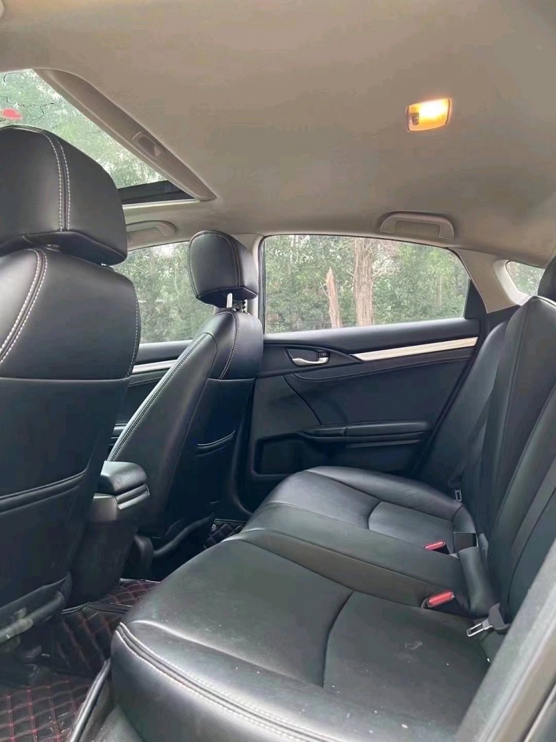 北京19年本田思域7