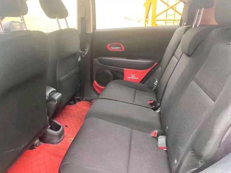 青岛15年本田缤智8