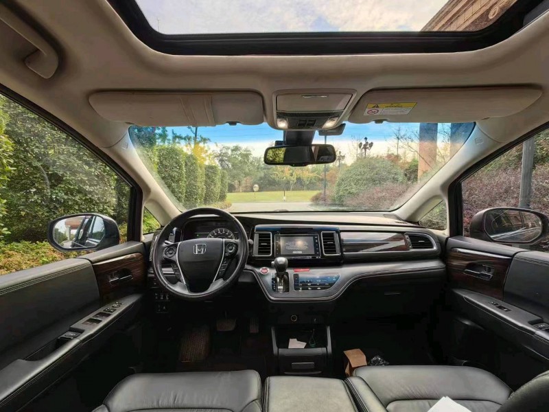 邢台16年本田艾力绅5