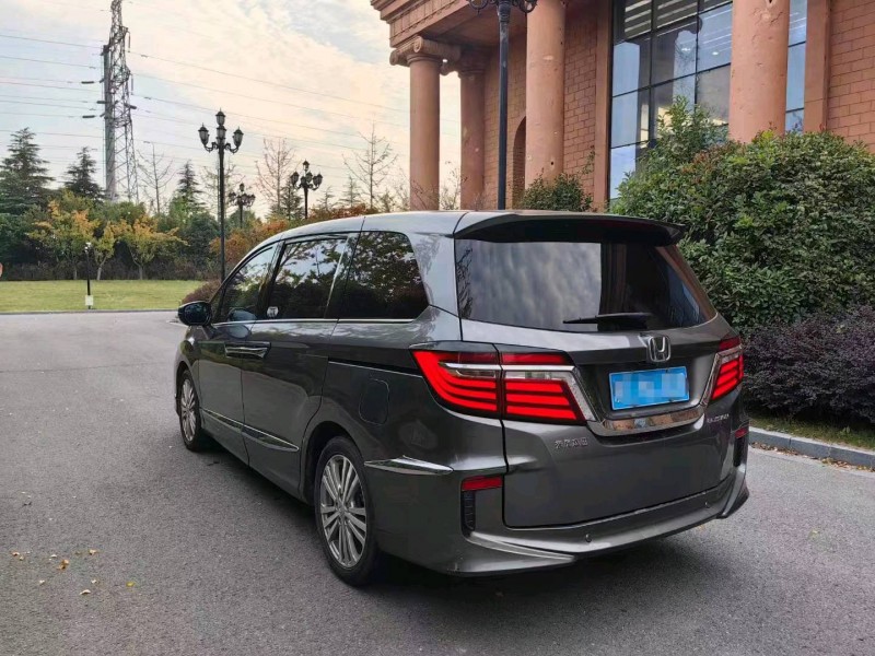 邢台16年本田艾力绅4