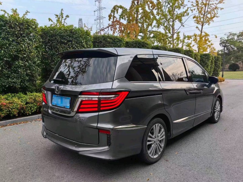 邢台16年本田艾力绅9