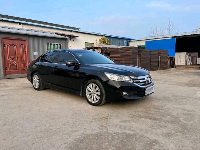 徐州15年本田雅阁2