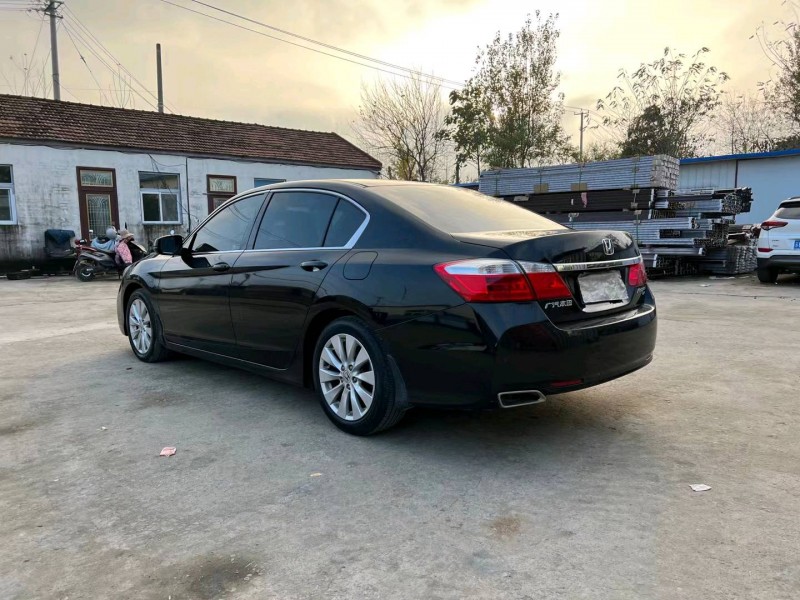 徐州15年本田雅阁8