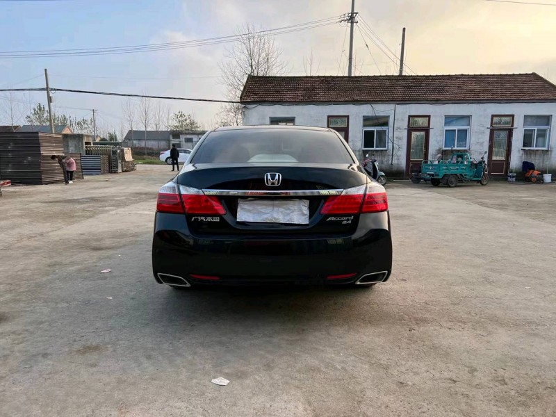 徐州15年本田雅阁9