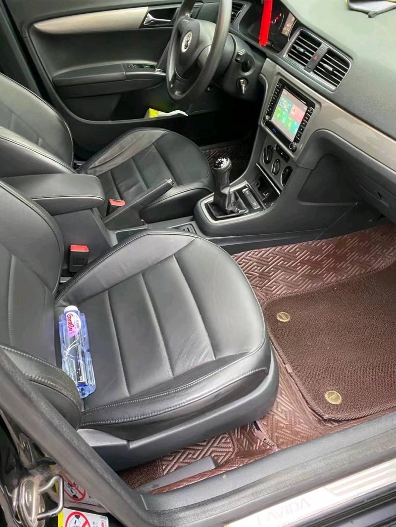 济南15年大众朗逸3