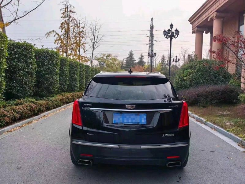 嘉兴18年凯迪拉克CT55