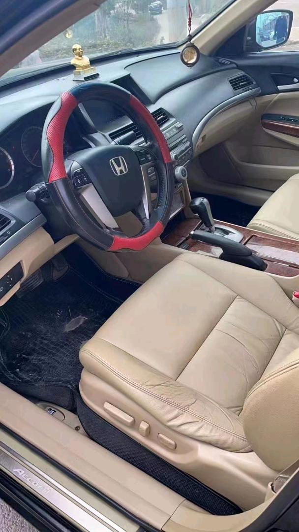 邯郸12年本田雅阁2