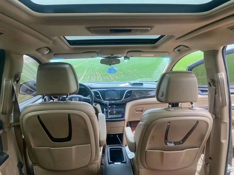 济南18年别克GL82