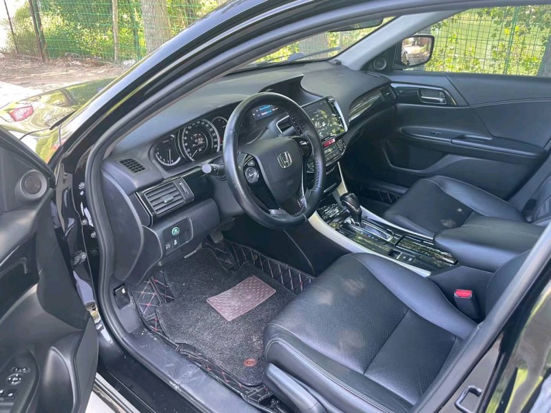 保定18年本田雅阁8