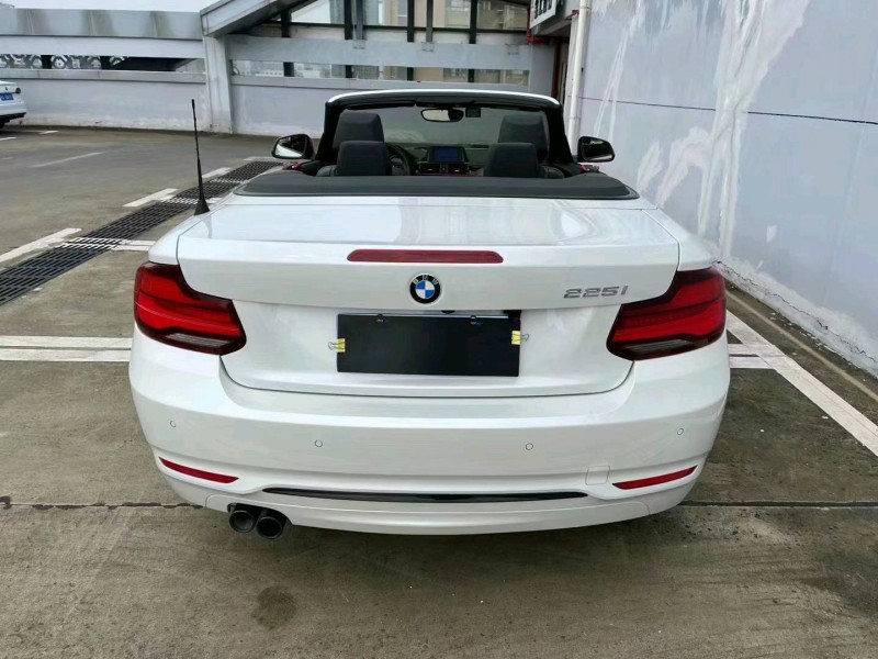 北京19年宝马2系9