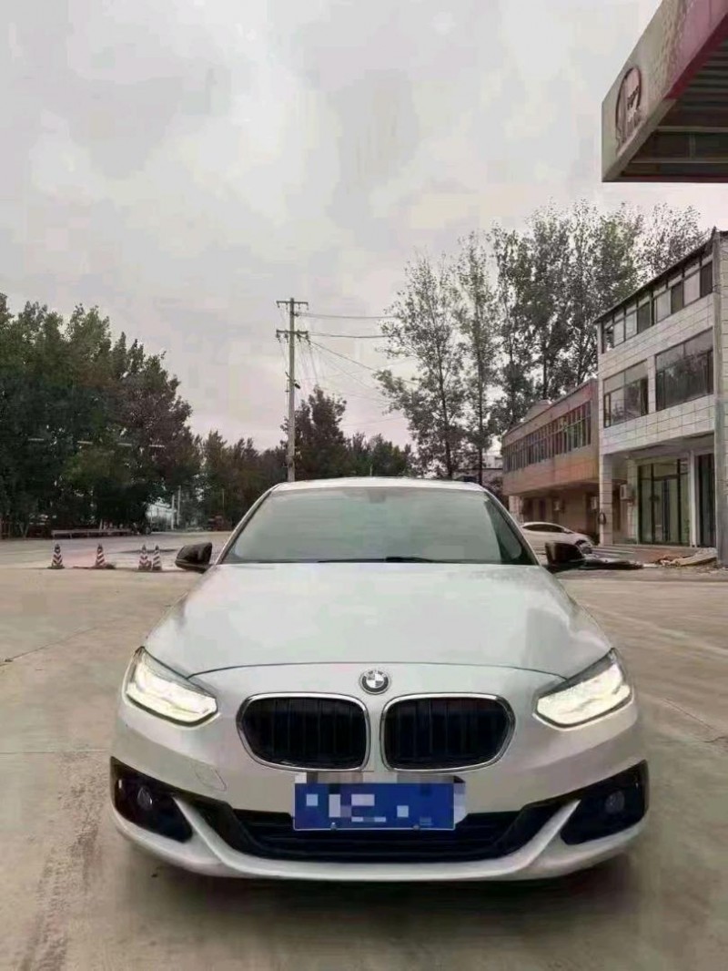 北京17年宝马1系1