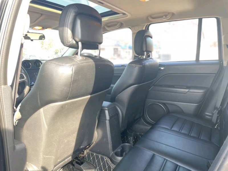 济宁15年Jeep指南者6