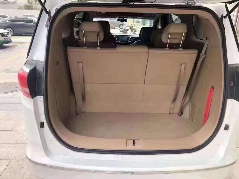 北京18年别克GL82