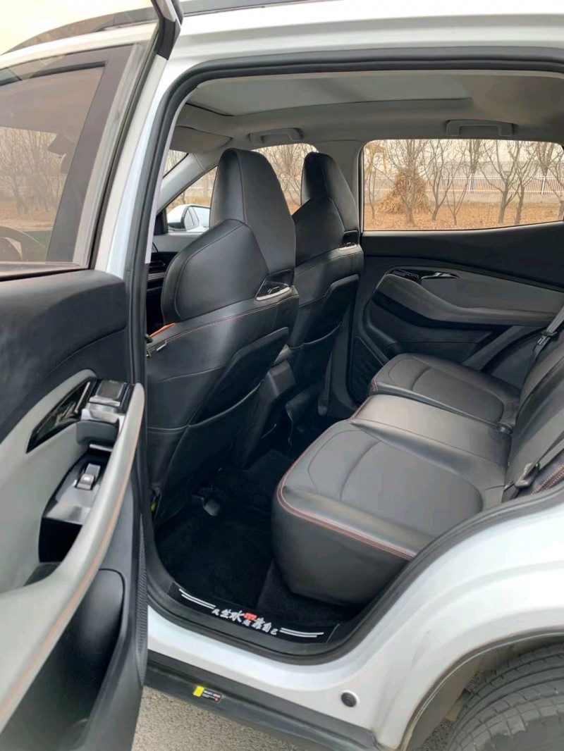 邯郸20年宝骏RS32