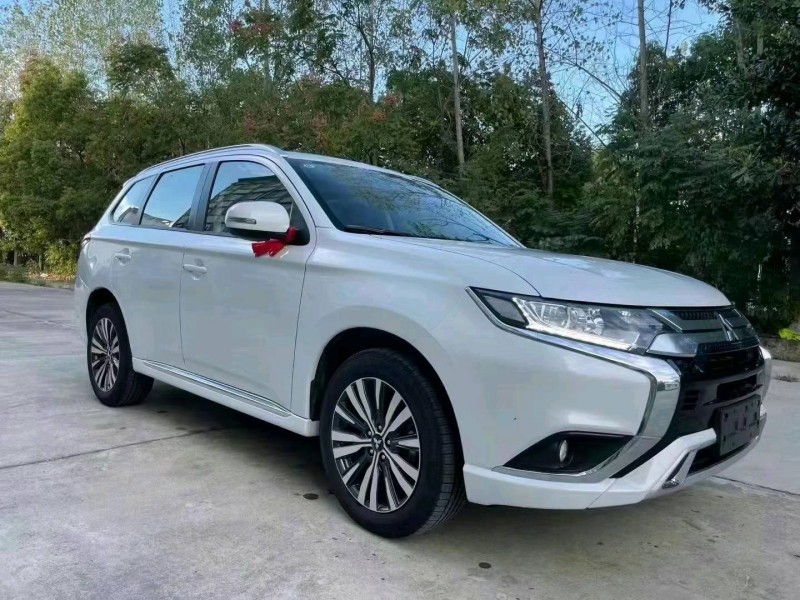 北京22年三菱欧蓝德3