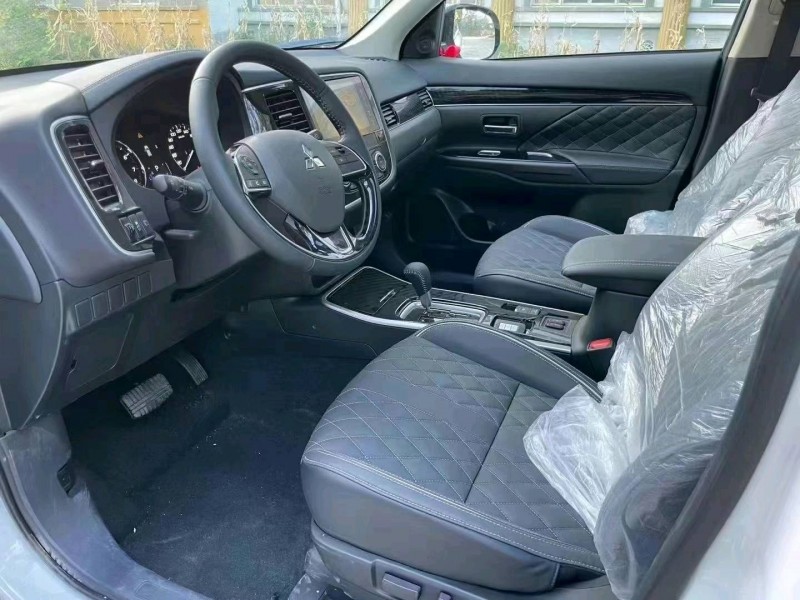 北京22年三菱欧蓝德5