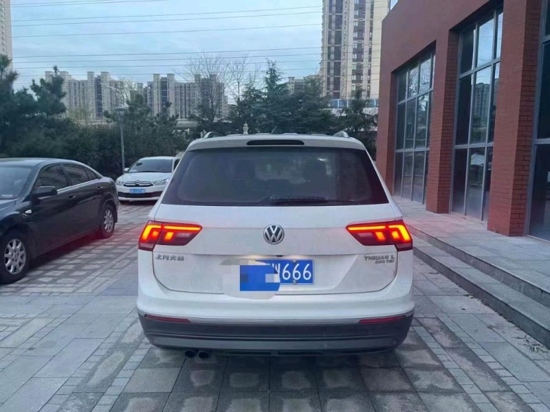 济宁17年大众途观L1