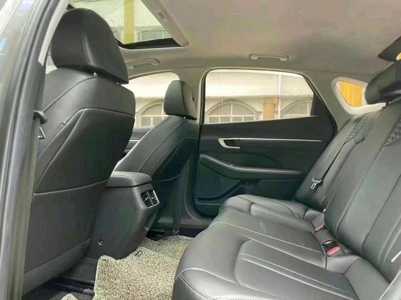 北京21年现代索纳塔十8