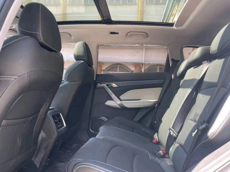 北京22年吉利博越7