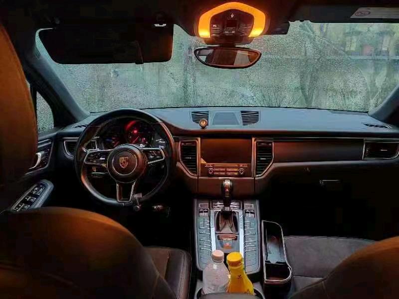 嘉兴17年保时捷Macan1