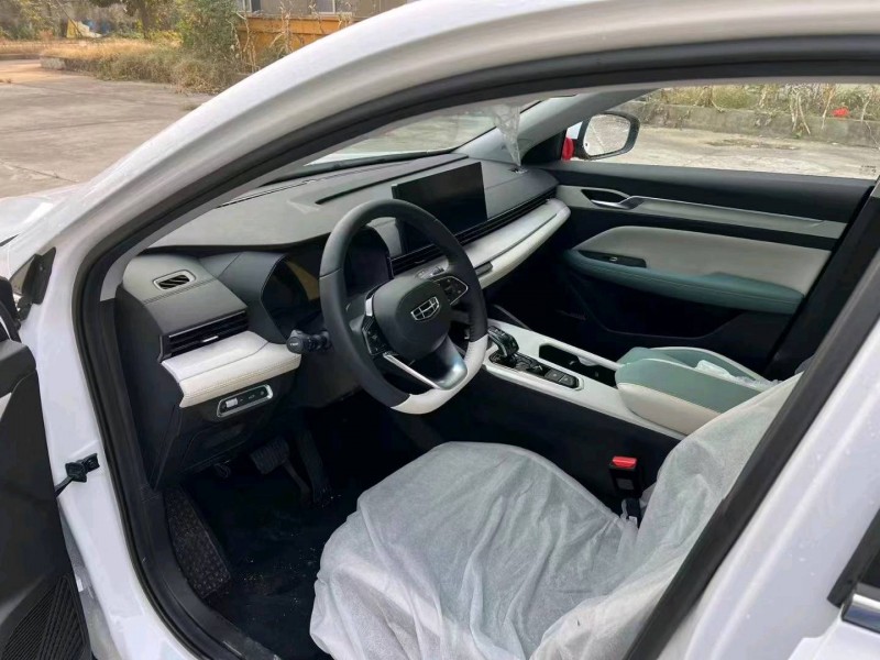 北京22年吉利帝豪6