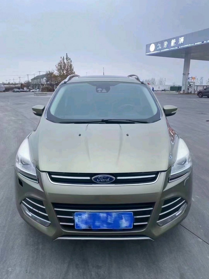 东营13年福特翼虎8