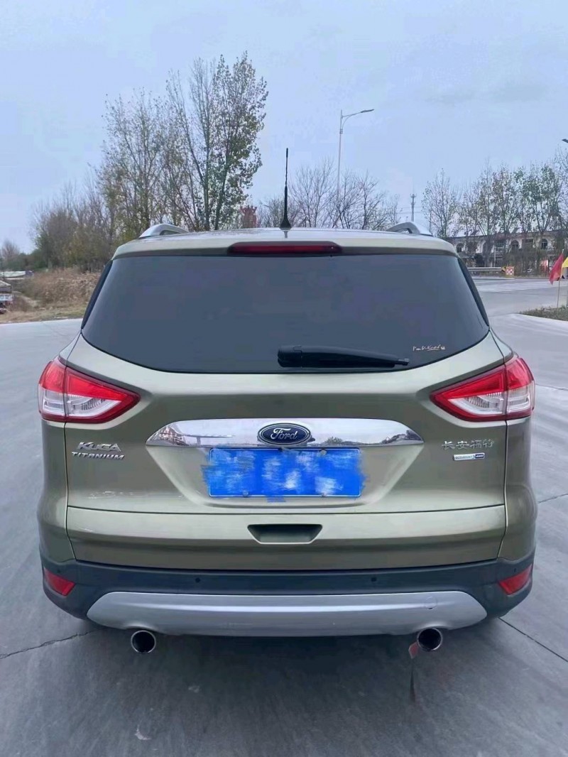 东营13年福特翼虎1