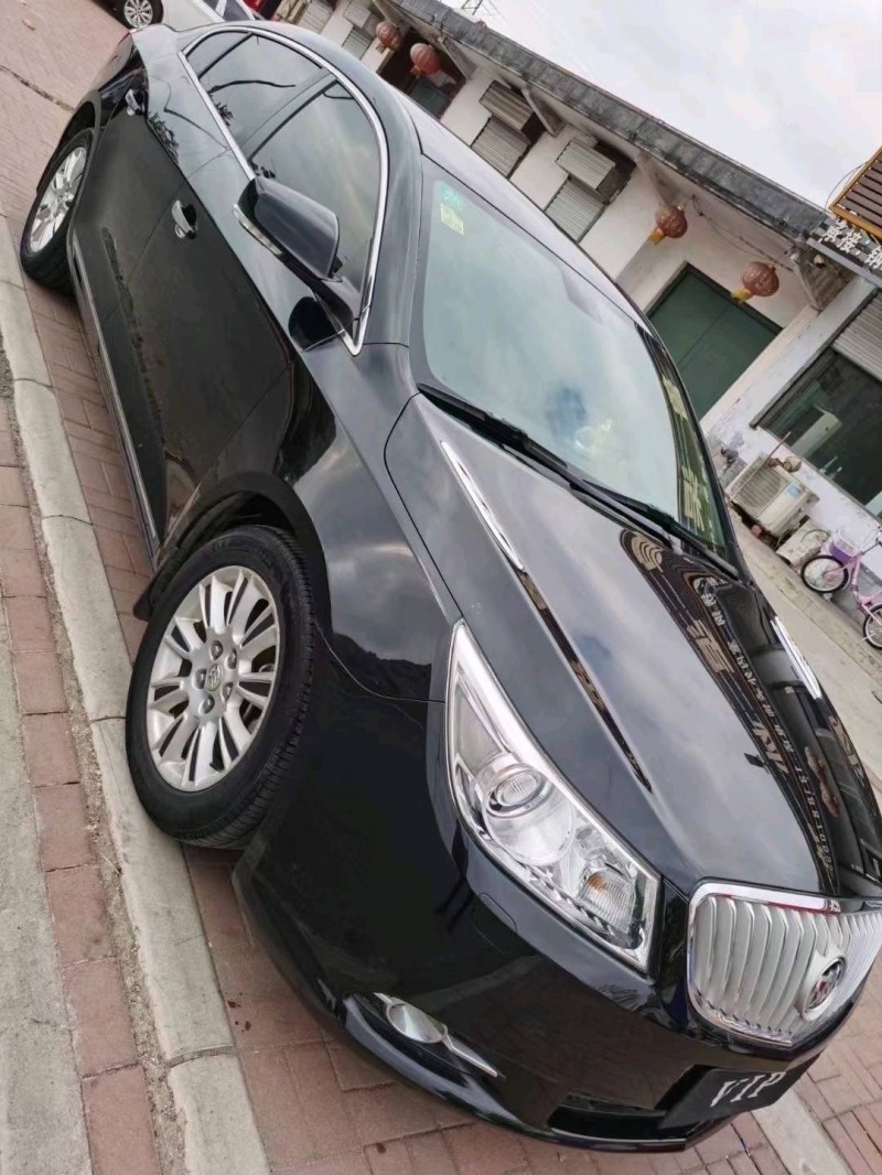 临沂12年别克君越2