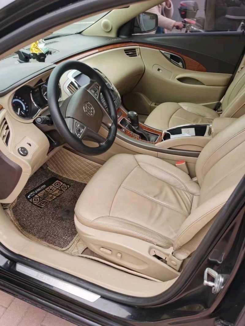 临沂12年别克君越4