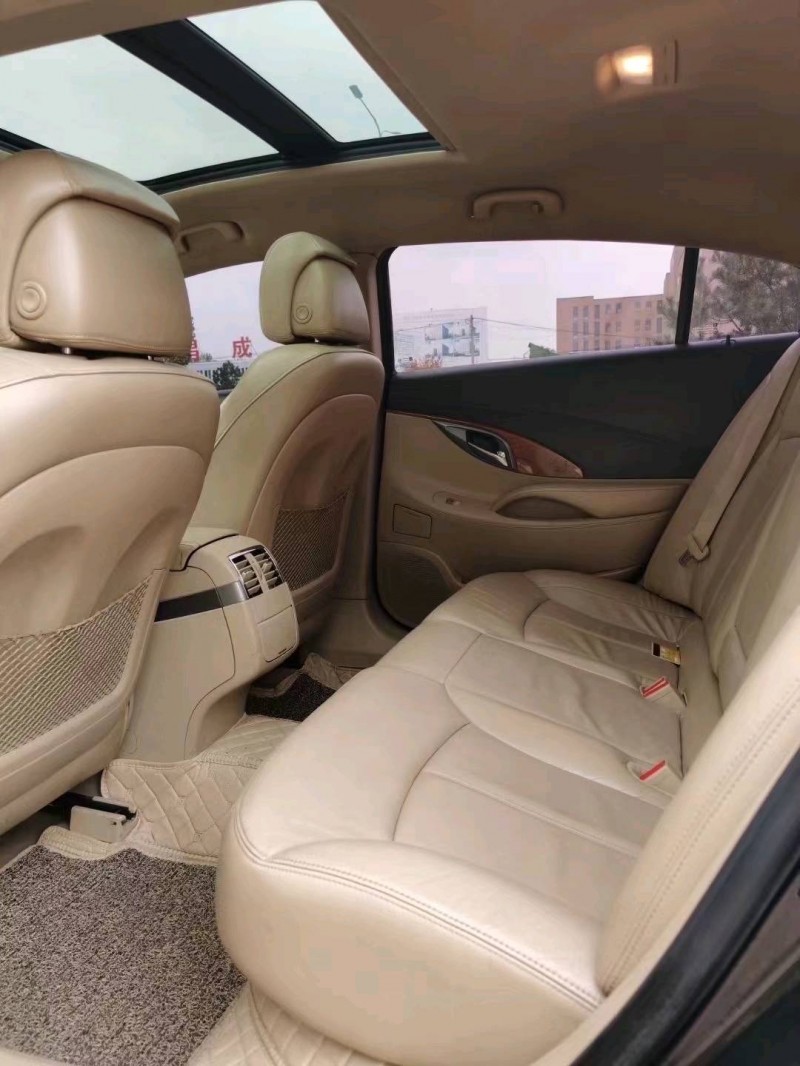 临沂12年别克君越6