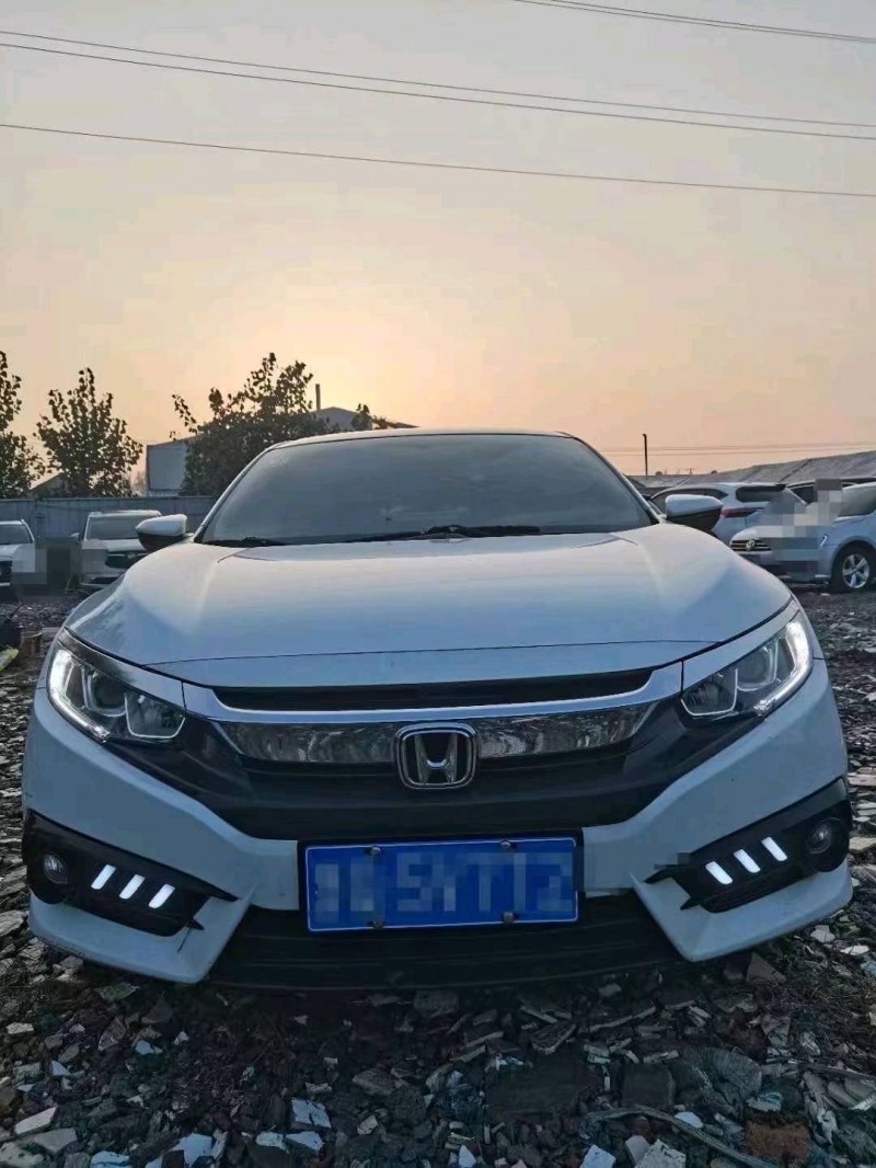 临沂19年本田思域1