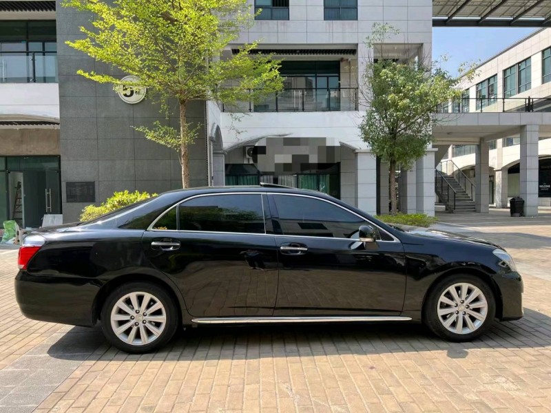 中山12年丰田皇冠6