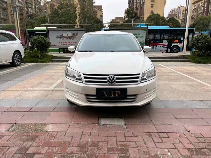 邯郸16年大众桑塔纳7