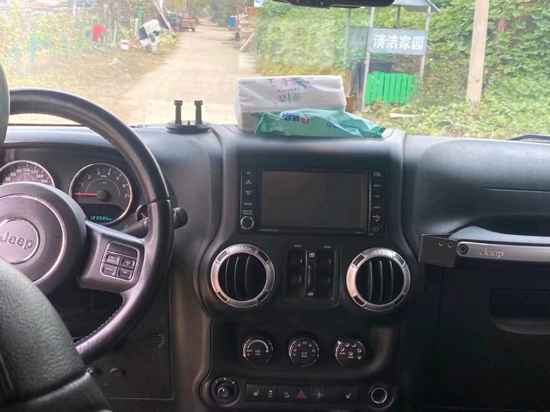 枣庄15年Jeep牧马人3