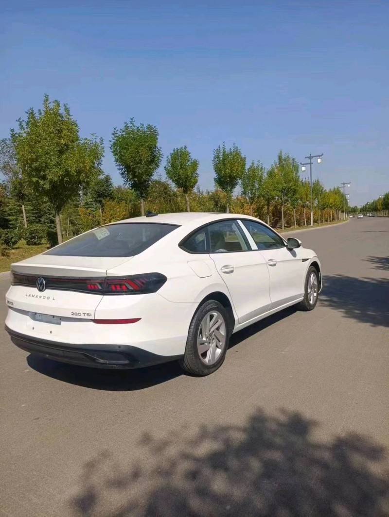 邯郸22年大众凌渡7