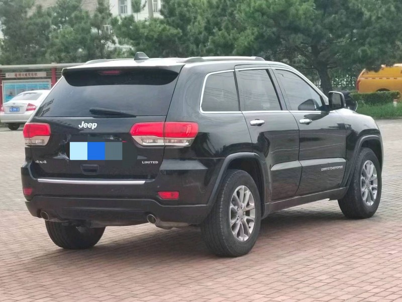 枣庄16年Jeep大切诺基3