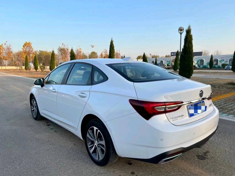 枣庄22年别克威朗7