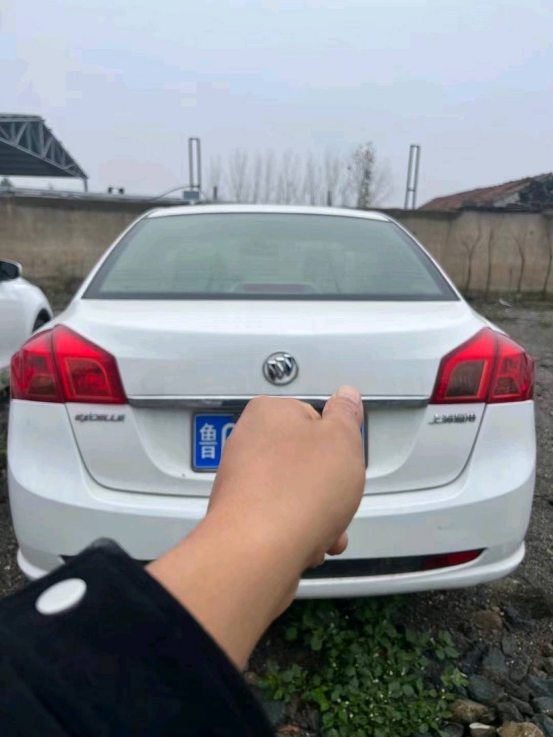 邯郸15年别克凯越4