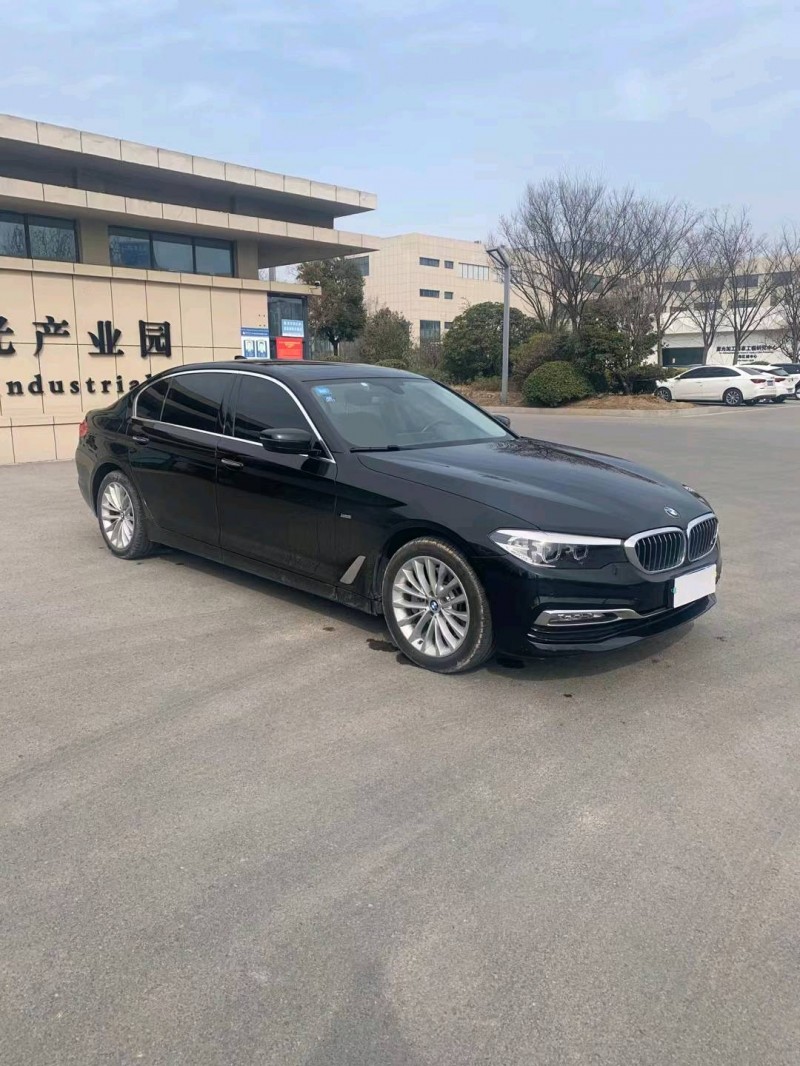 徐州18年宝马5系3