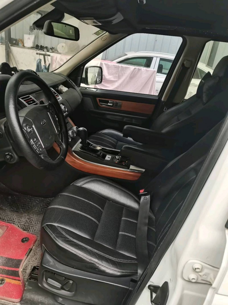 济宁11年路虎揽胜运动6