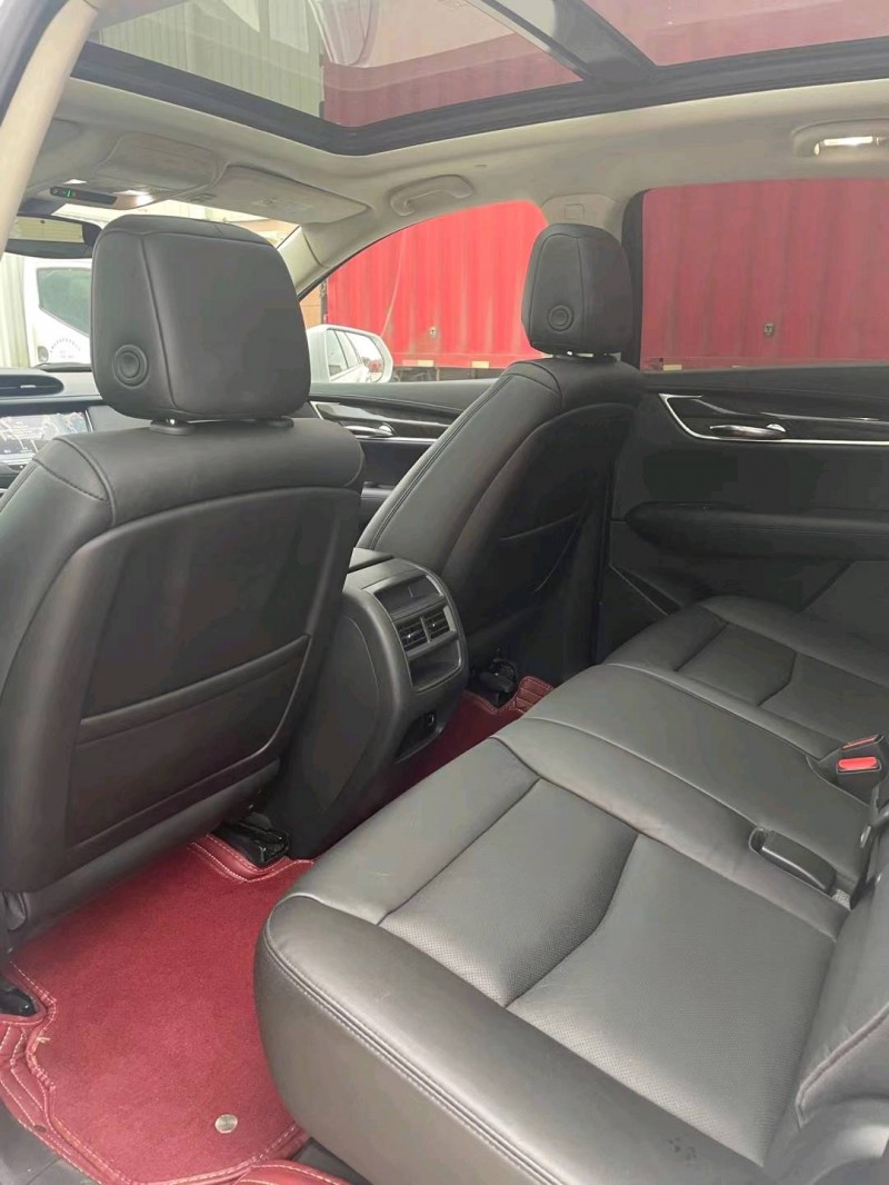 东莞17年凯迪拉克XT54