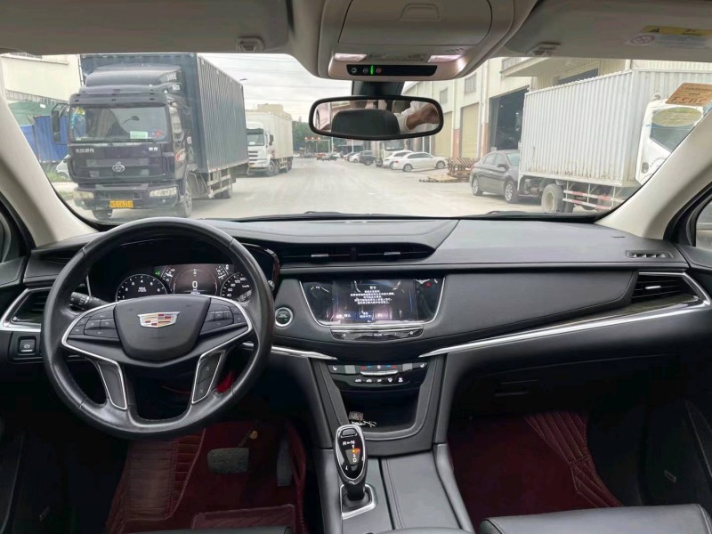 东莞17年凯迪拉克XT53